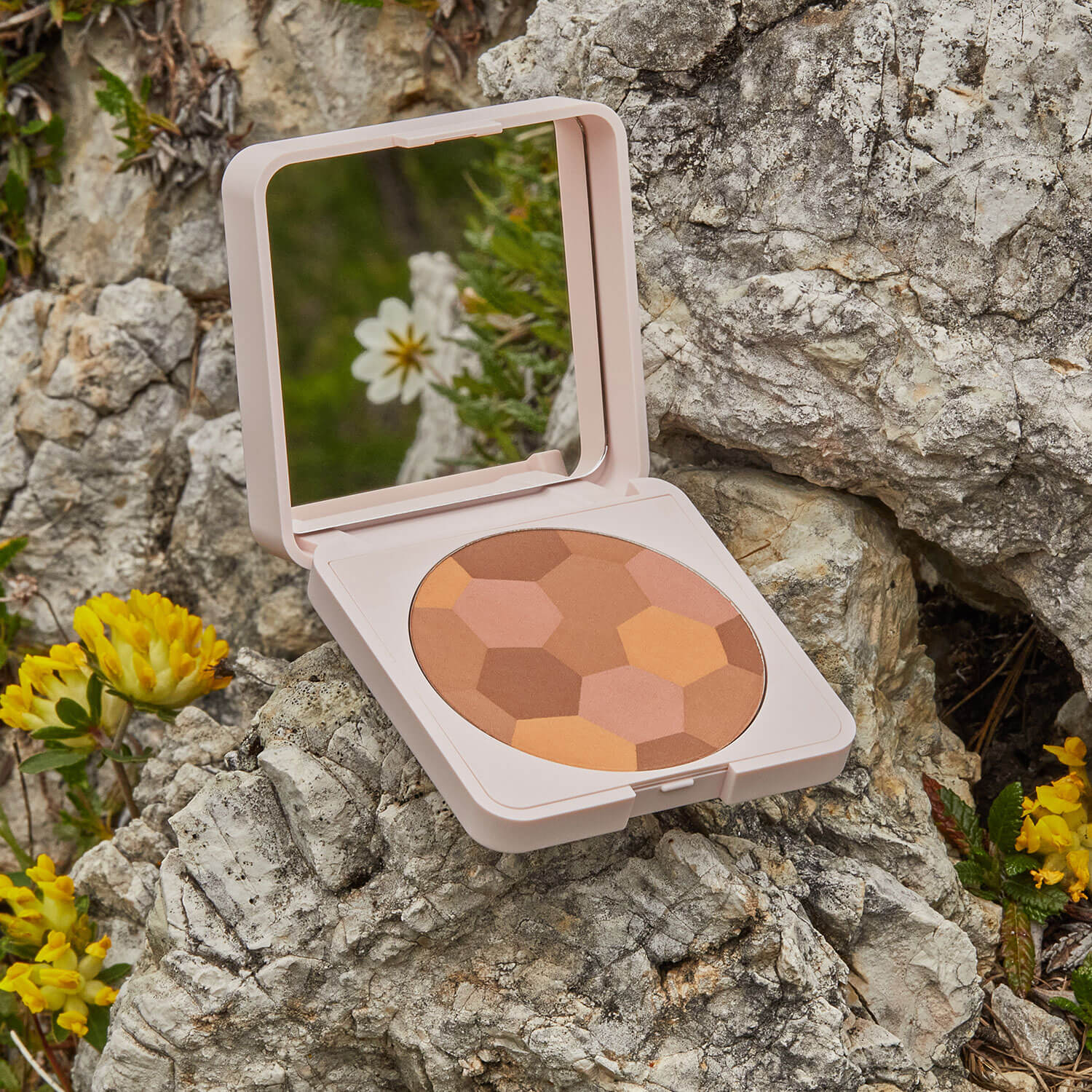 Natural Glow Bronzer 83 MOSAICO