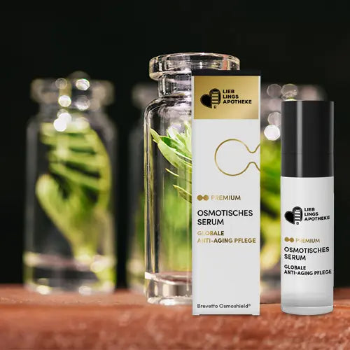 Bild_mit_mehreren_Apothekenglaesern_in_denen_Pflanzen_enthalten_sind_und_dem_abgebildeten_Produkt_osmotisches_Serum_fuer_die_globale_anti