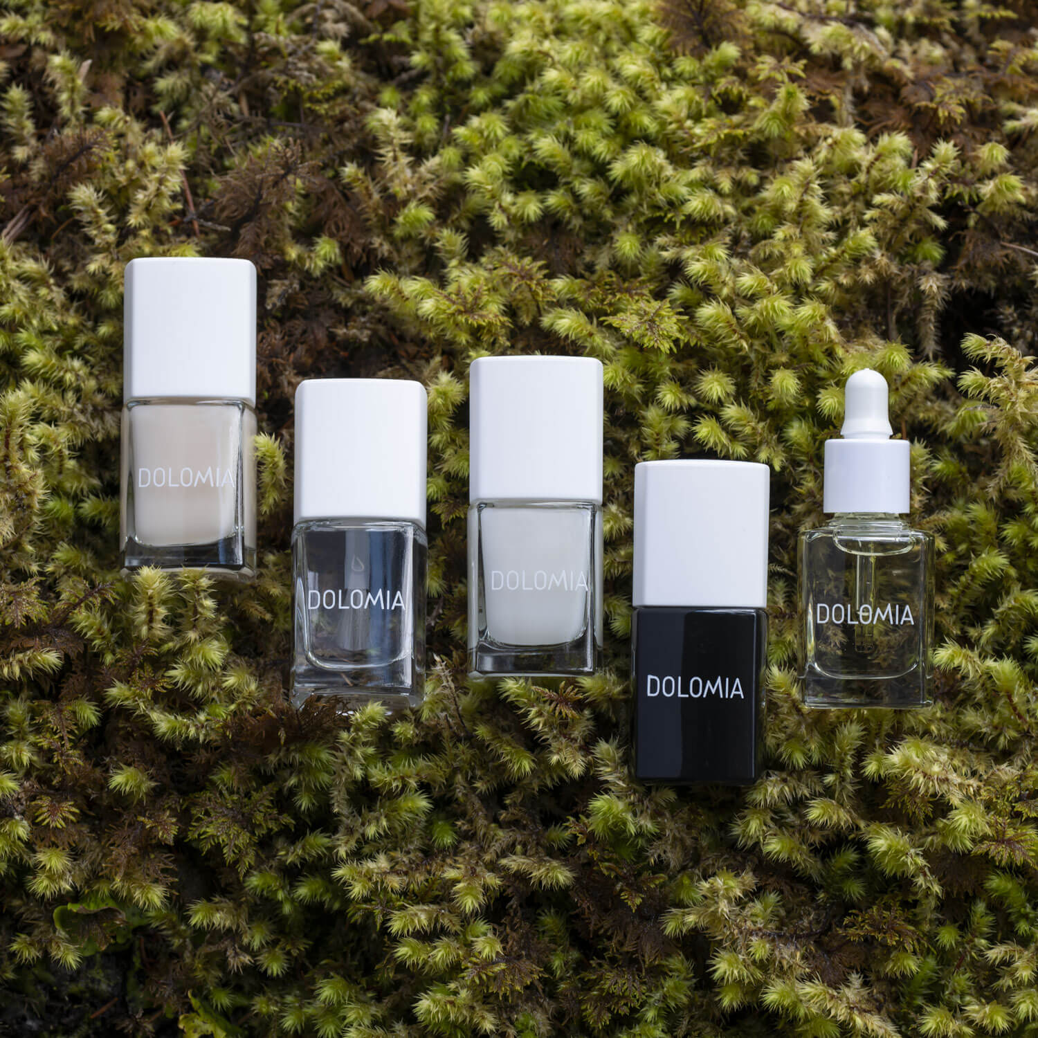 AUFHELLENDE NAGELLACKBASIS